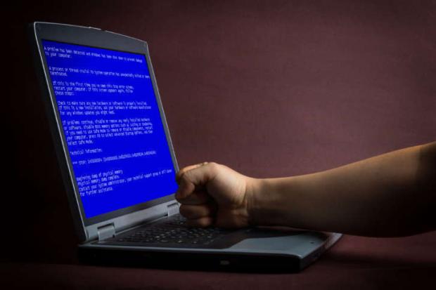 Panik Karena Laptop Sering Mengalami Blue Screen? Berikut Penyebab Dan Cara Mengatasinya !