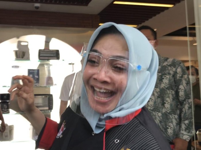 Kata Mama Rieta soal Minta Saham Rans Entertainment 50 Persen