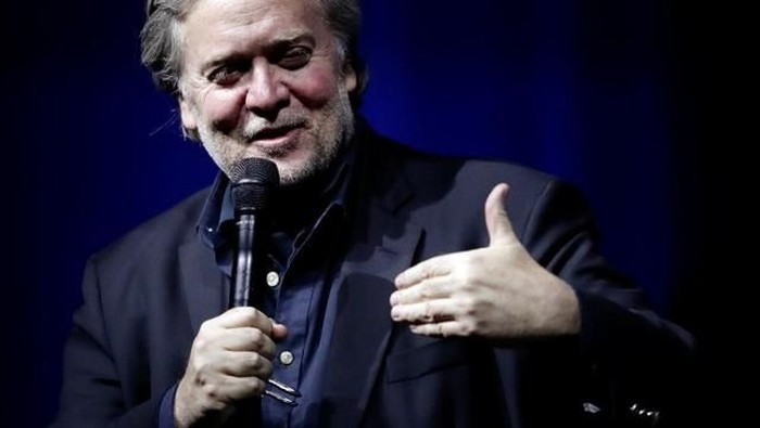 Mantan Ahli Strategi Kampanye Trump Ditangkap Terkait Kasus Penipuan