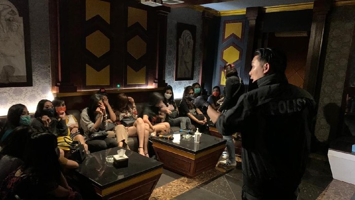 Geger Karaoke di BSD Tawarkan Prostitusi hingga Jerat Puluhan LC