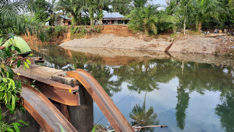Pemprov Sumbar Bantu Perbaikan Jembatan Ujung Gading