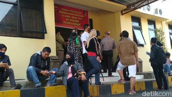 Polisi Cek Kesehatan BigBoss Paket Kurban Cianjur yang Masih Dirawat