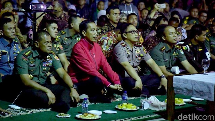 Jokowi Ikut Nobar G30S/PKI, Kenapa Gatot Kaitkan Pergantian Panglima TNI?