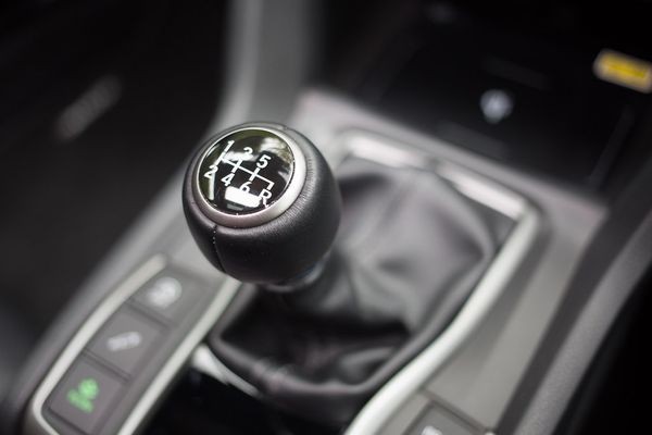 Jangan Matikan Mesin Mobil saat AC Masih Nyala, Ini Risikonya