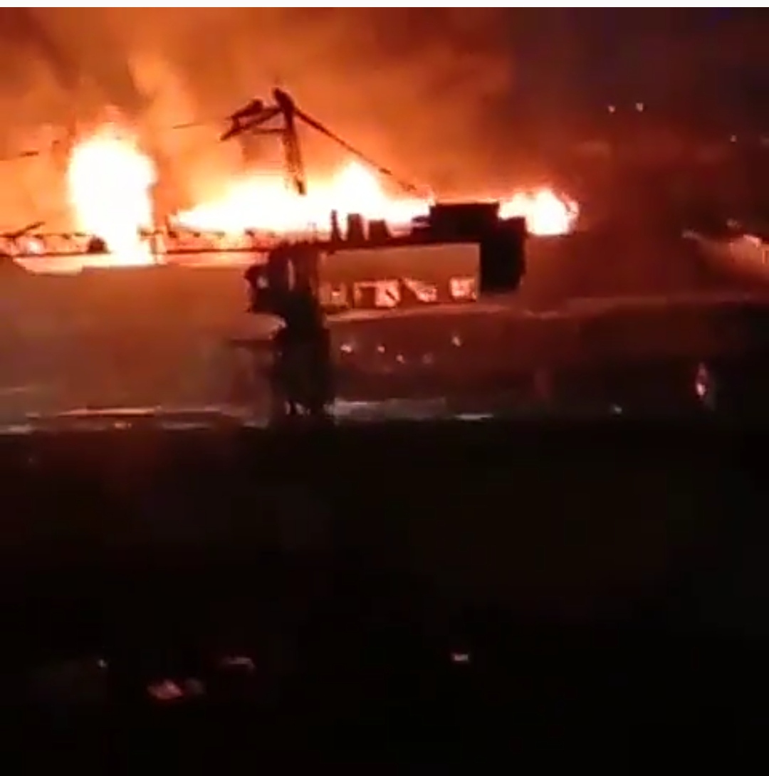 Aksi Demo Masih Berlanjut Malam ini di Pasar Senen