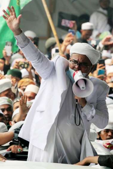 Habib Rizieq Dipanggil Polisi soal Kerumunan, Mungkin Aturan Ini yang Dilanggar
